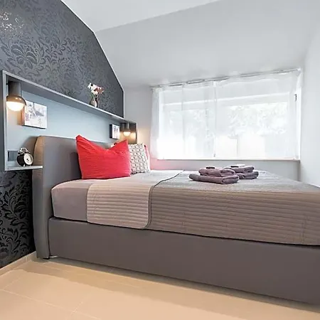 Friedrich Boutique-apartments Aparthotel 5*
